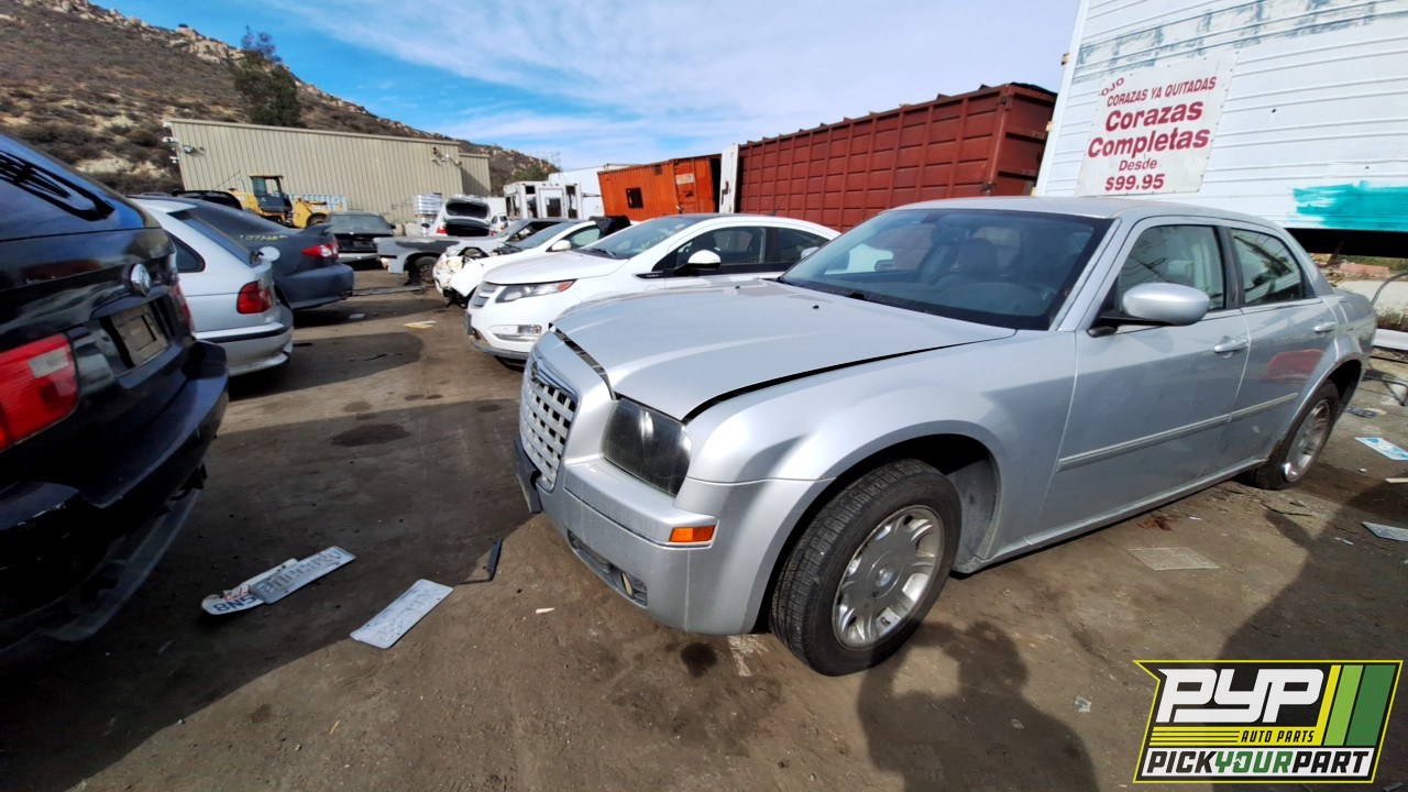 2006 CHRYSLER 300 available for parts