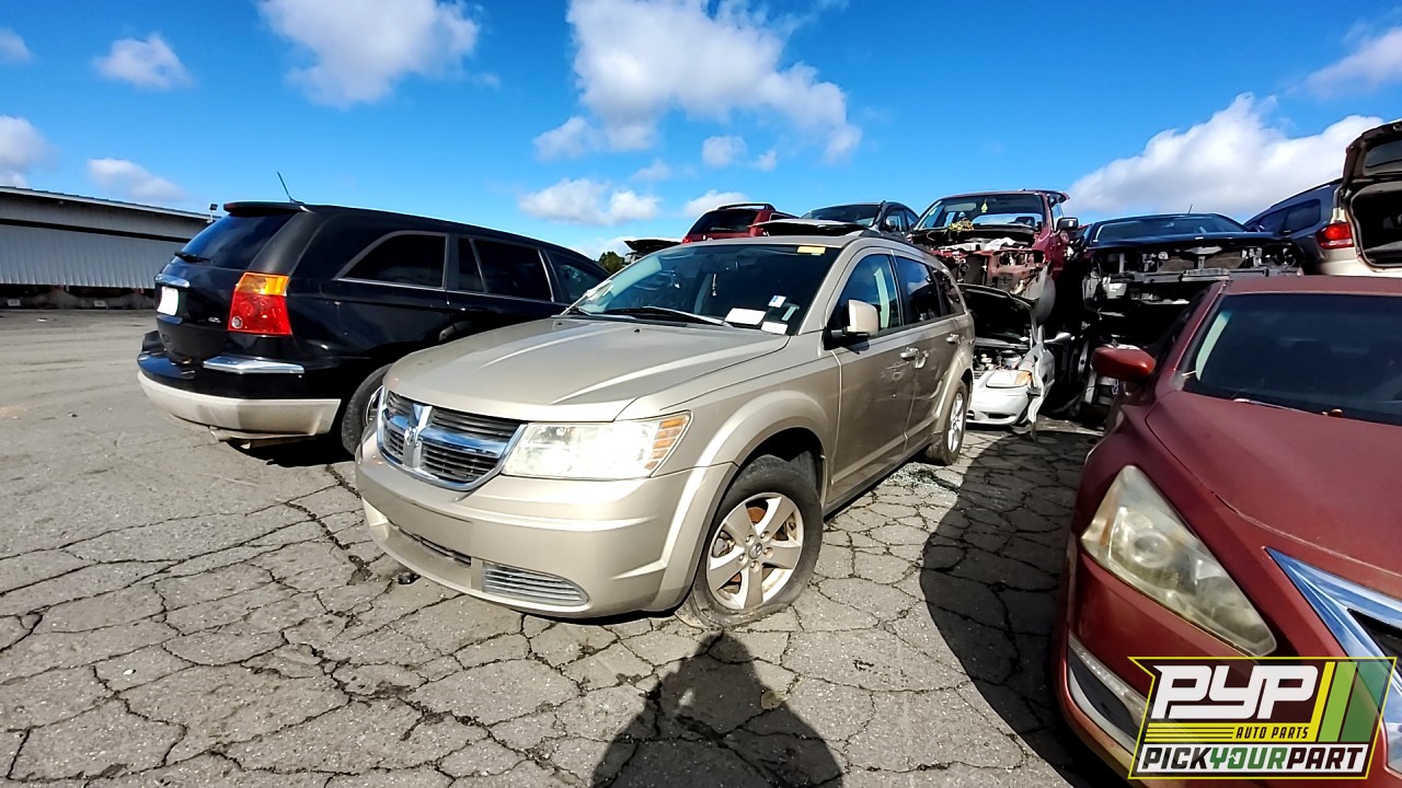 2009 DODGE JOURNEY available for parts