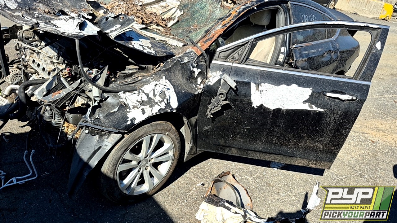 2015 CHRYSLER 200 partes disponibles