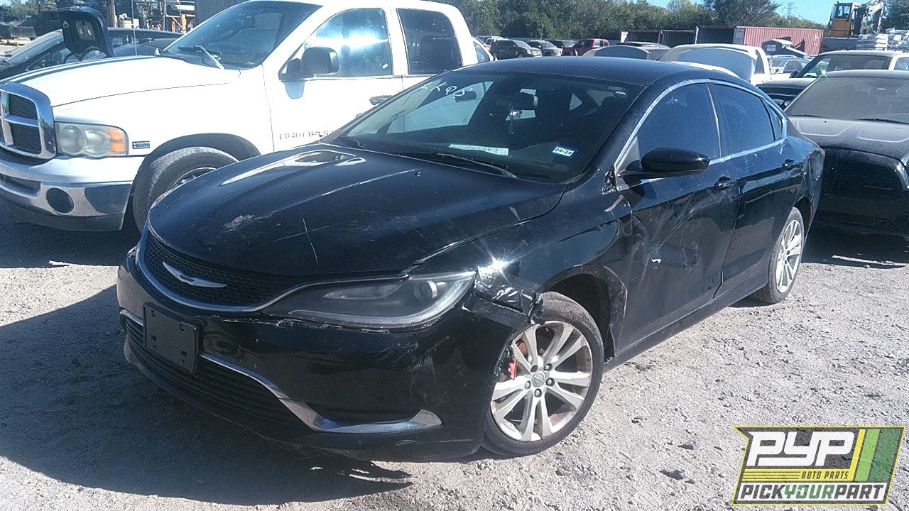 2015 CHRYSLER 200 partes disponibles