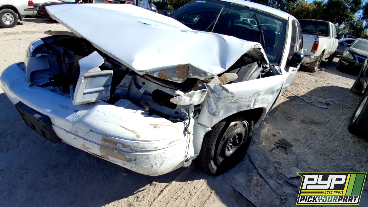 2004 FORD CROWN VICTORIA partes disponibles