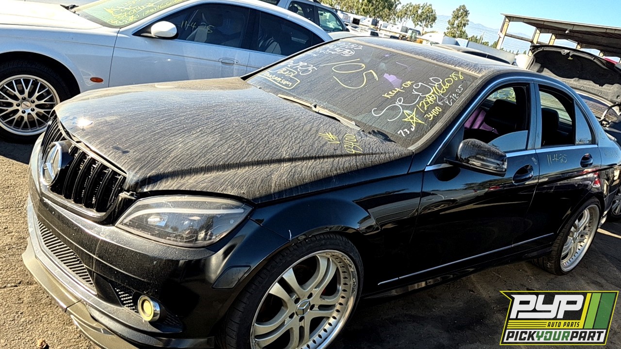 2010 MERCEDES-BENZ C300 partes disponibles