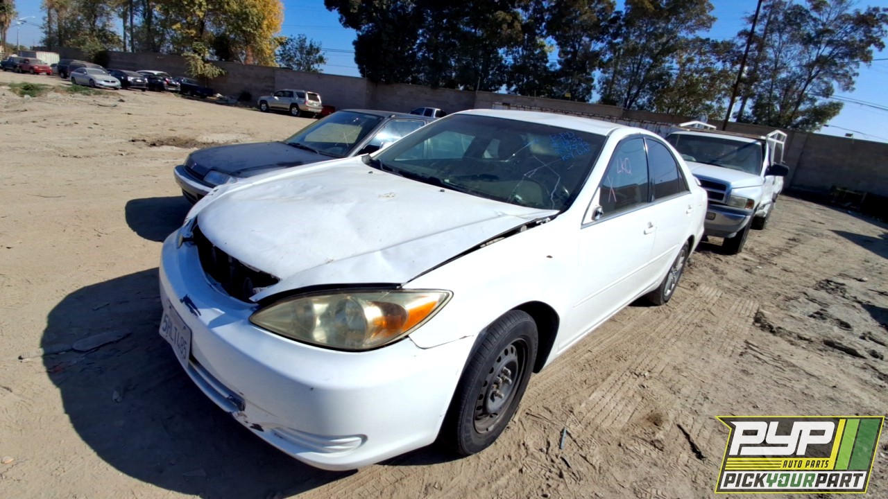 2004 TOYOTA CAMRY partes disponibles