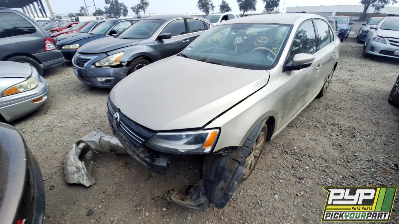 2013 VOLKSWAGEN JETTA partes disponibles