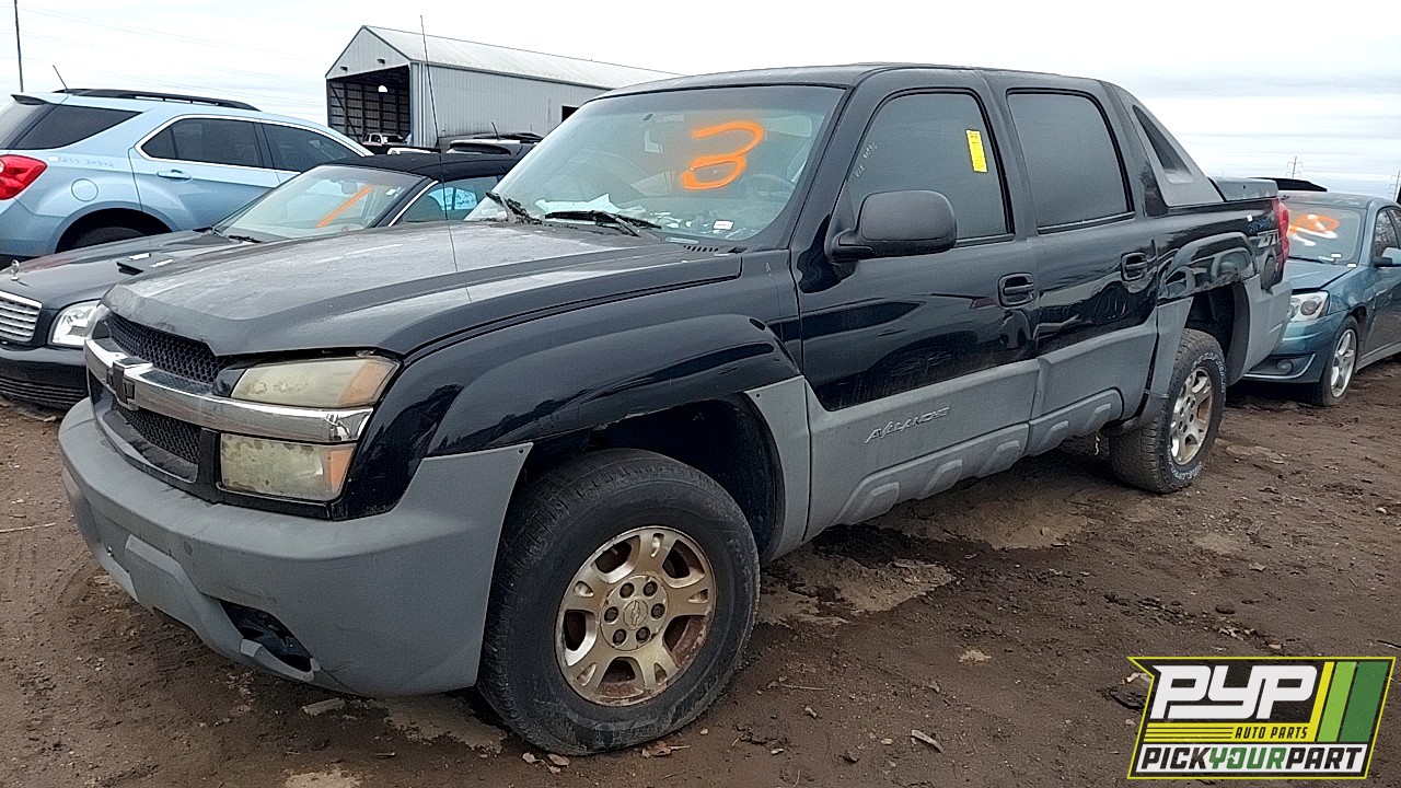 2002 CHEVROLET AVALANCHE 1500 available for parts