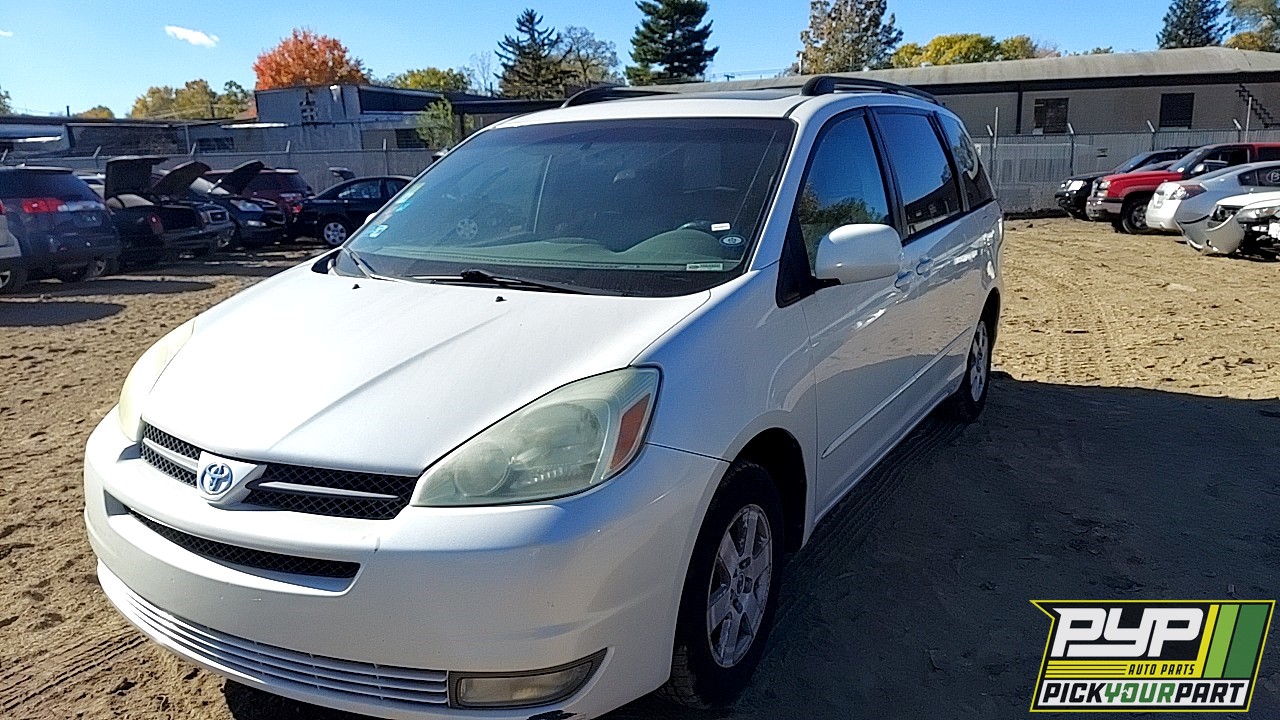 2004 TOYOTA SIENNA available for parts