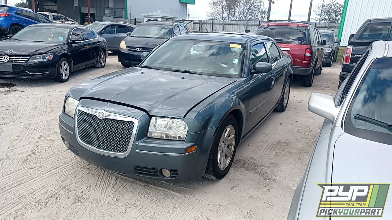 2006 CHRYSLER 300 available for parts