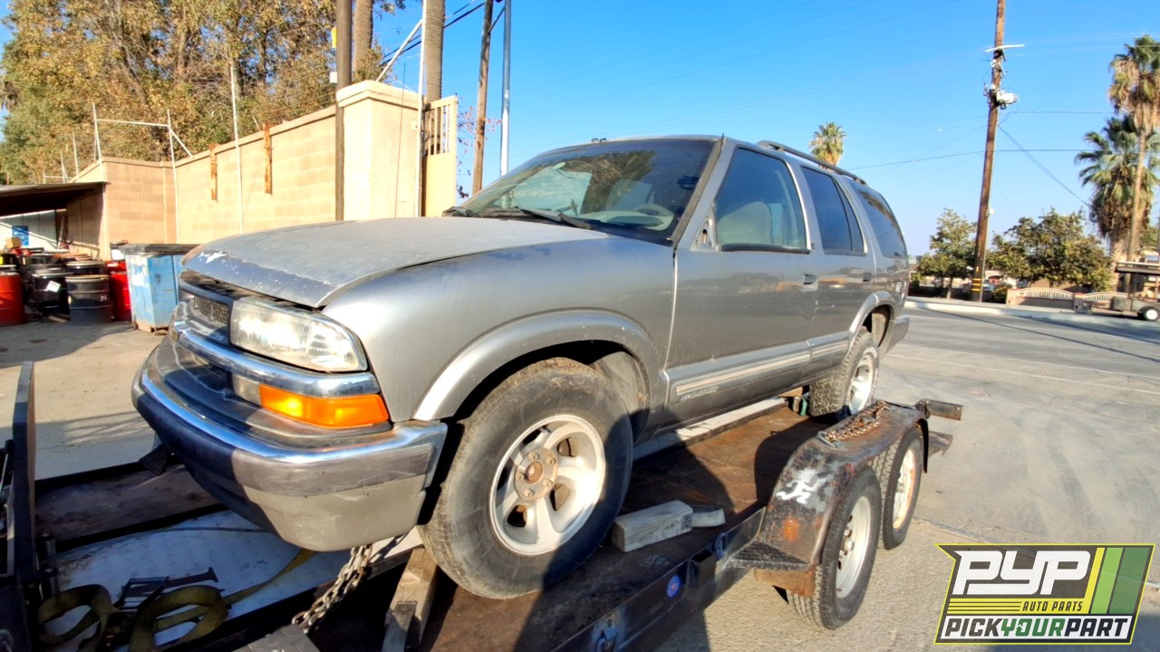 2000 CHEVROLET BLAZER available for parts