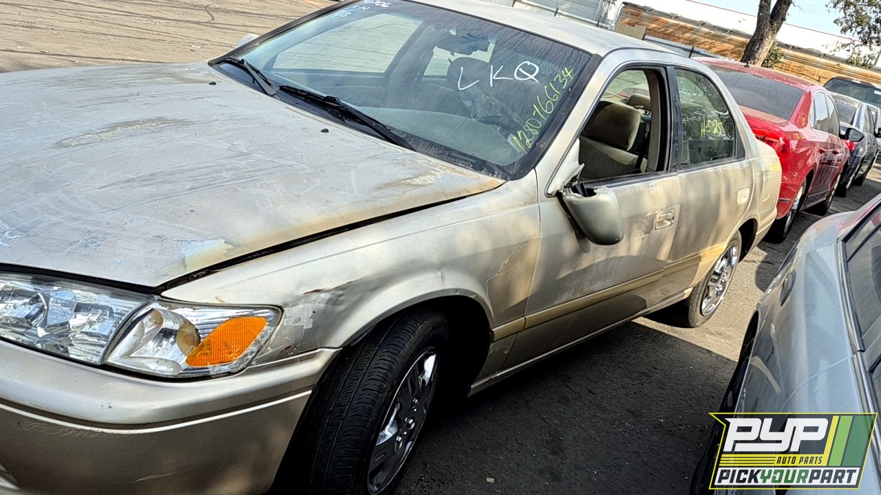2001 TOYOTA CAMRY partes disponibles