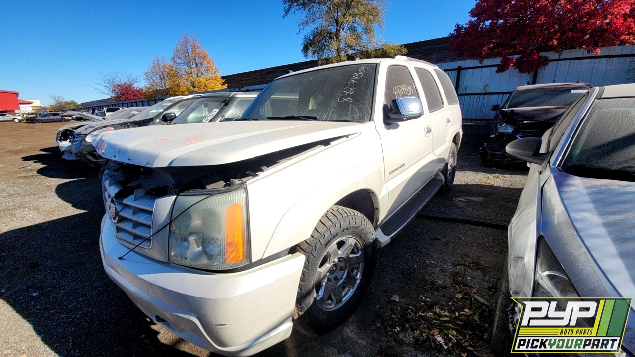2004 CADILLAC ESCALADE partes disponibles