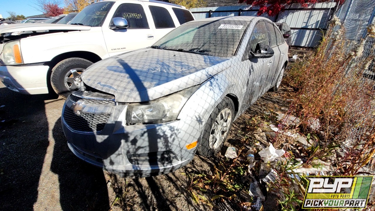 2013 CHEVROLET CRUZE partes disponibles