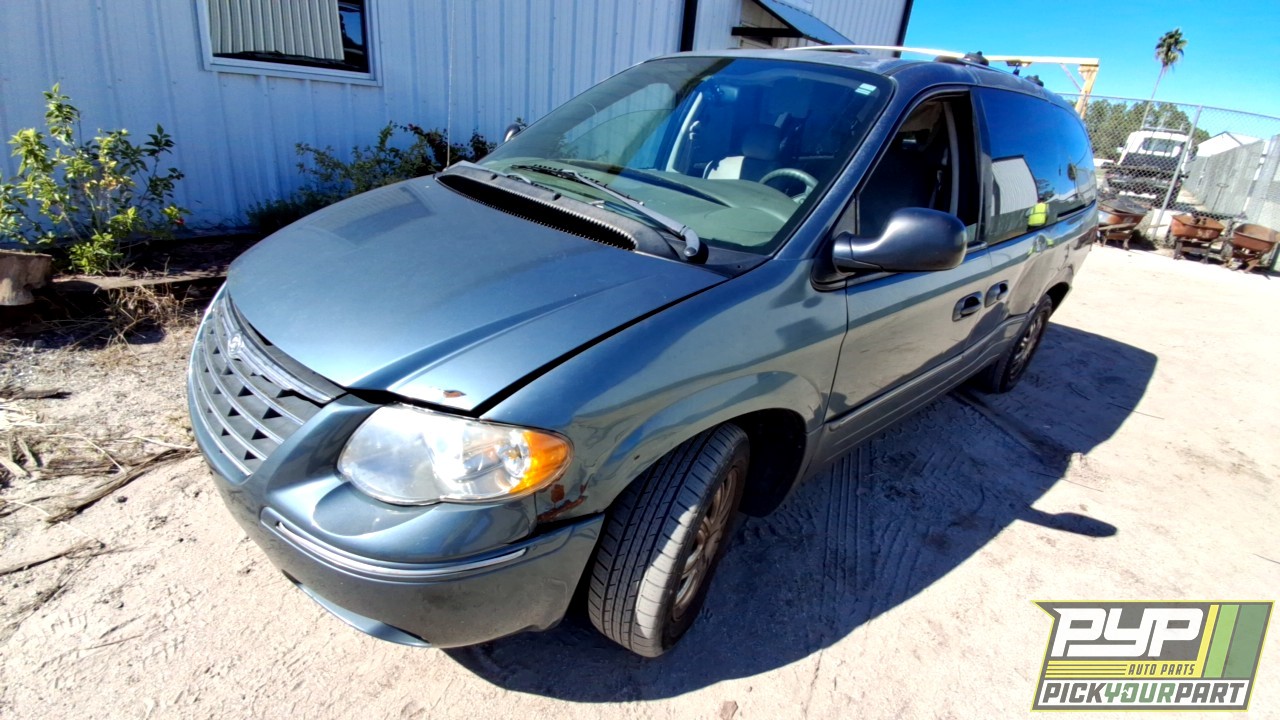 2005 CHRYSLER TOWN & COUNTRY available for parts