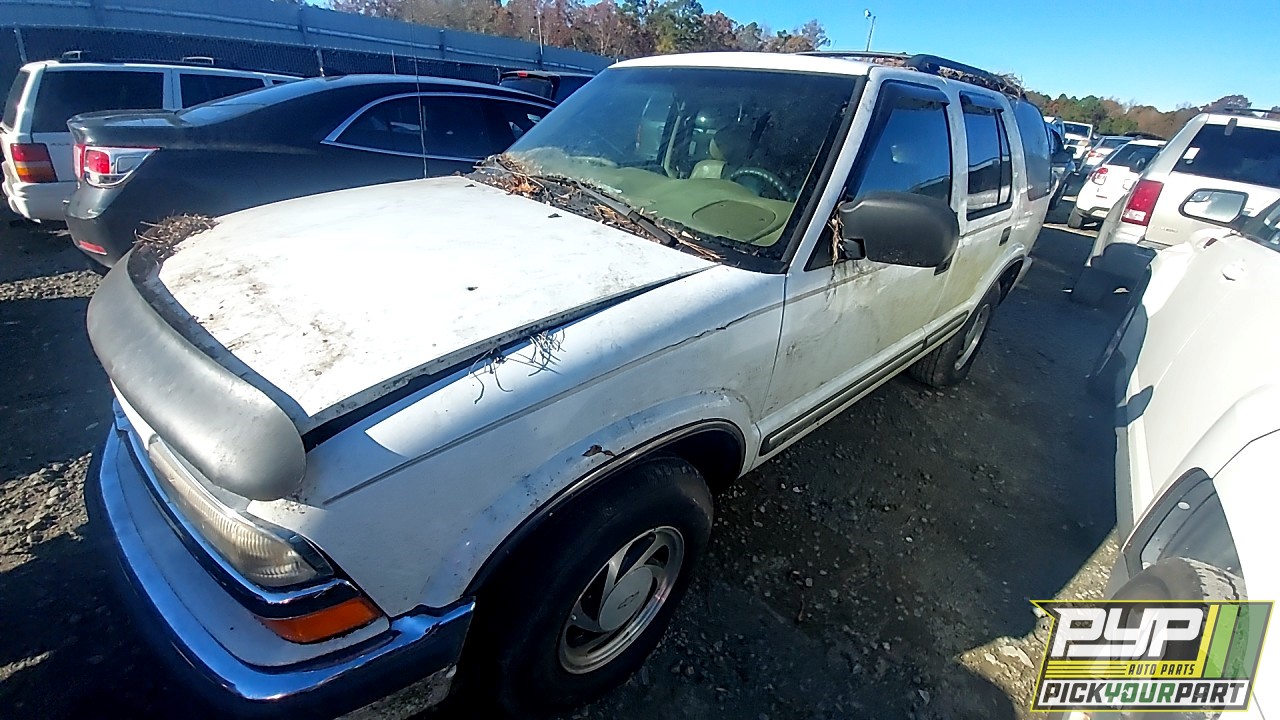 2000 CHEVROLET BLAZER available for parts