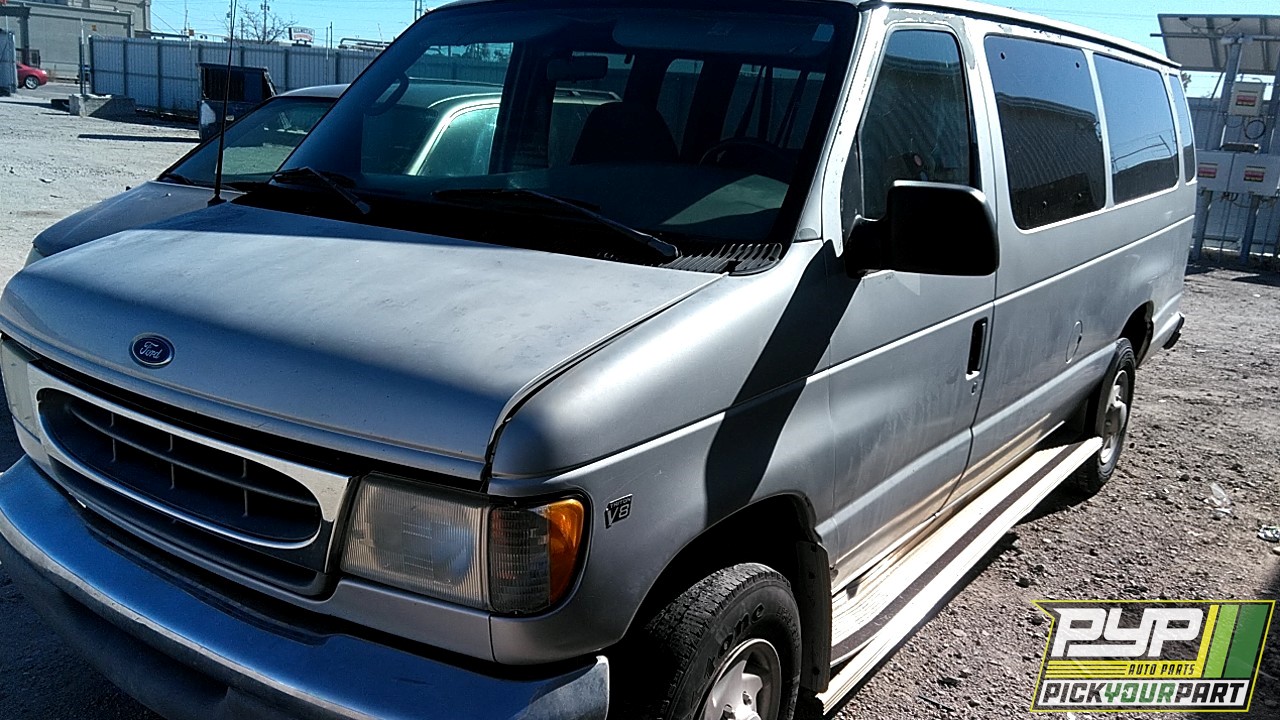 2001 FORD E-350 ECONOLINE CLUB WAGON available for parts