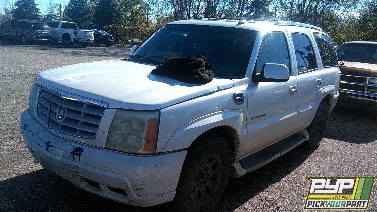 2003 CADILLAC ESCALADE available for parts