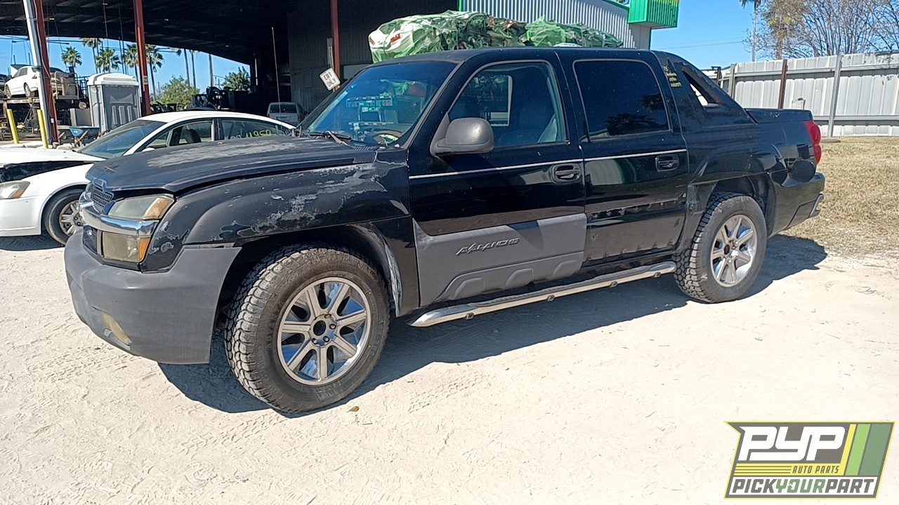 2003 CHEVROLET AVALANCHE 1500 available for parts