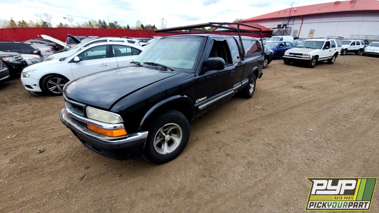 2003 CHEVROLET S10 available for parts
