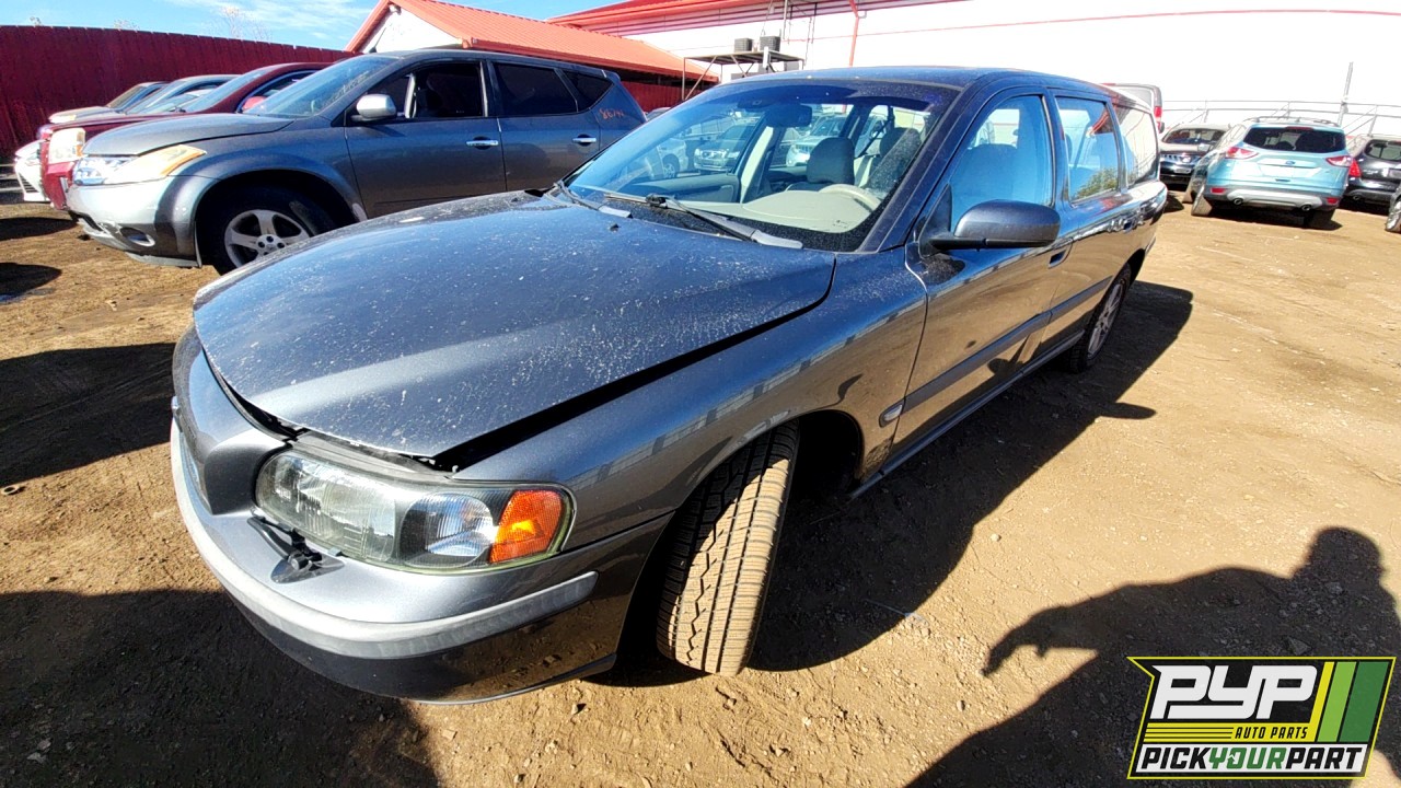 2004 VOLVO V70 partes disponibles