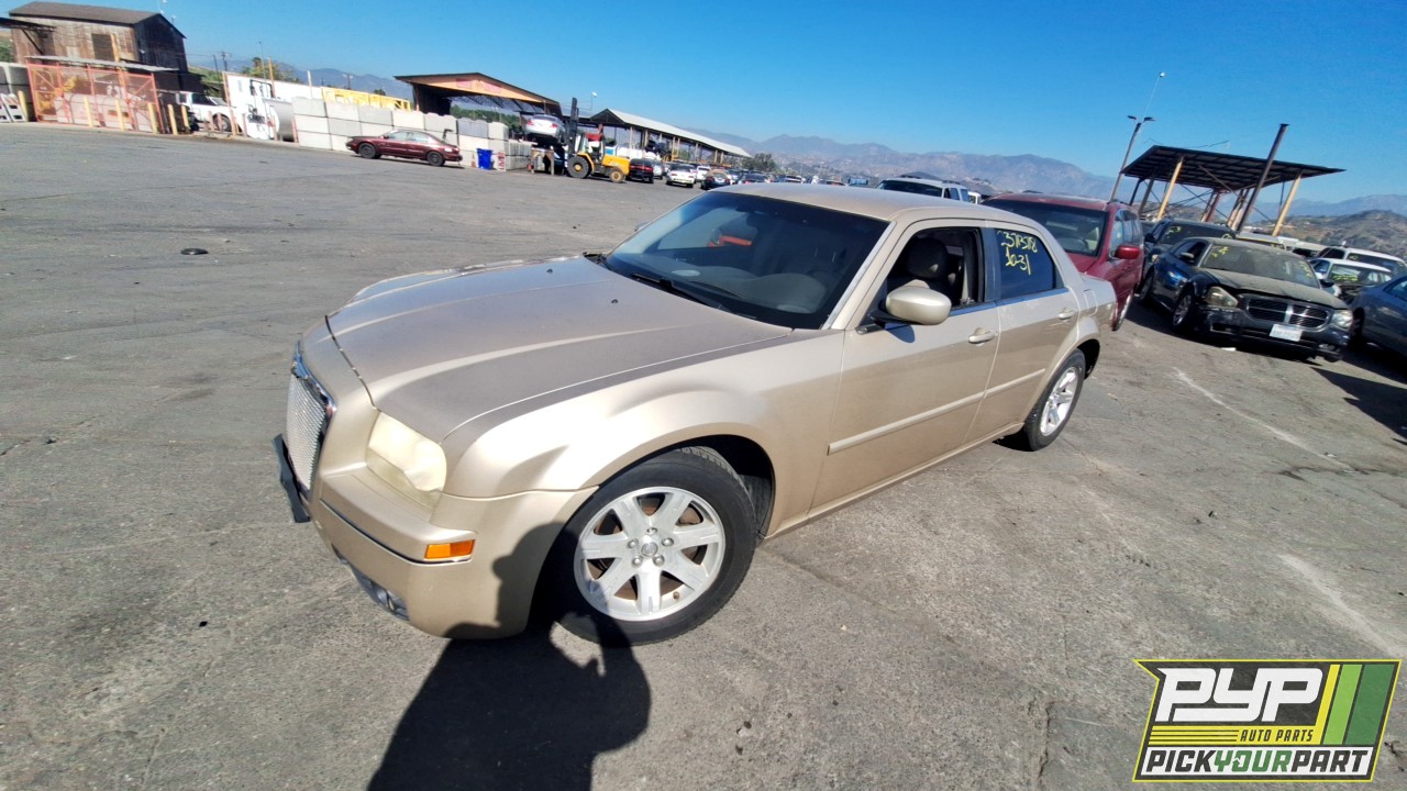 2006 CHRYSLER 300 partes disponibles