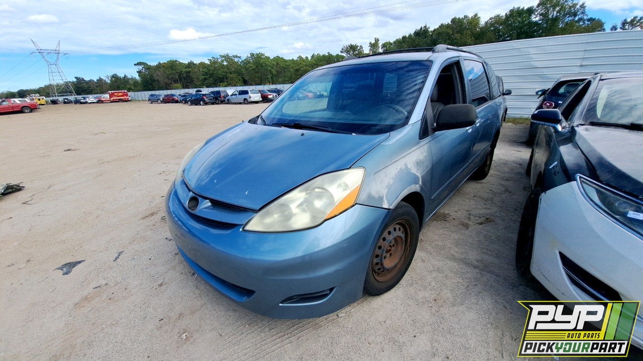2008 TOYOTA SIENNA available for parts