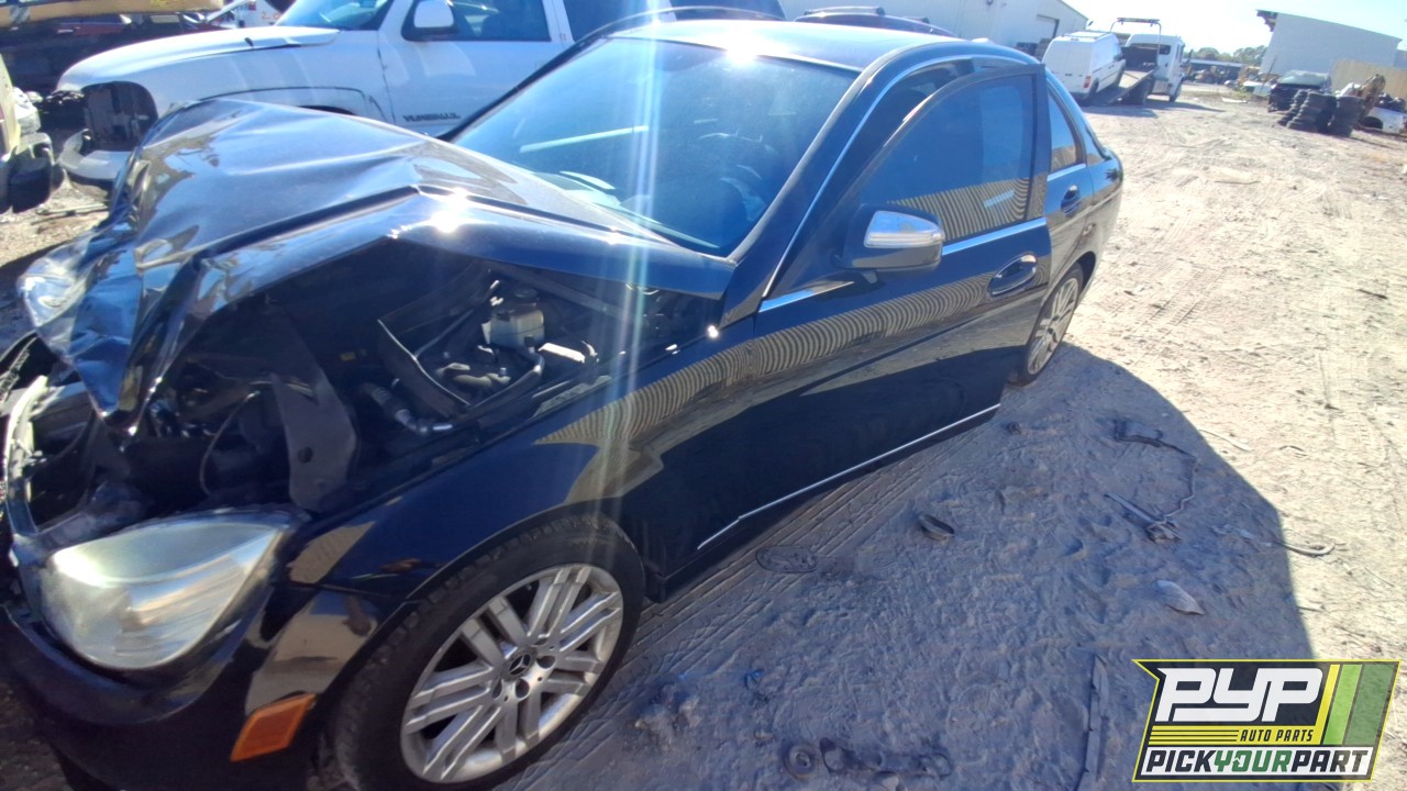 2008 MERCEDES-BENZ C300 partes disponibles