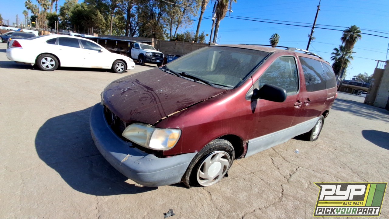 2002 TOYOTA SIENNA available for parts