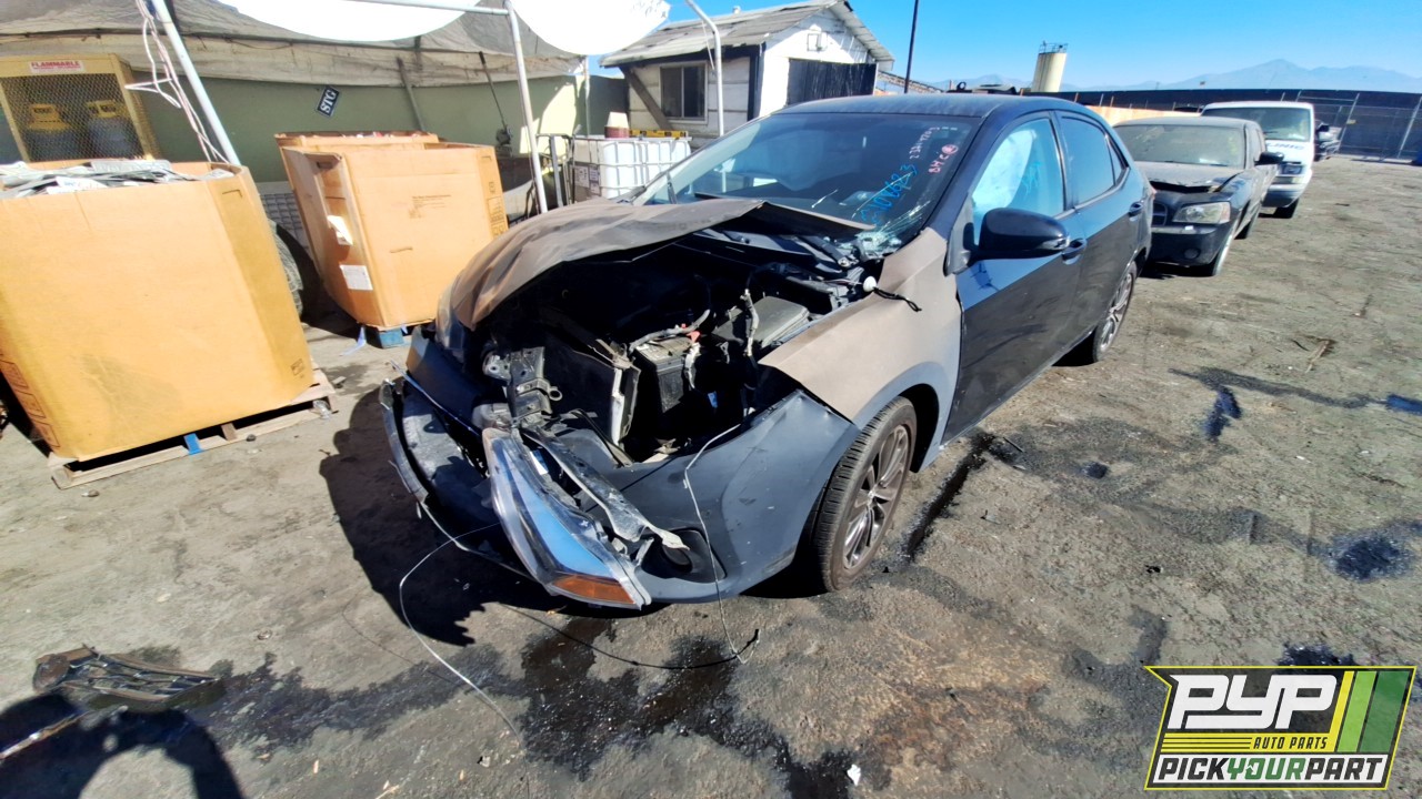 2015 TOYOTA COROLLA partes disponibles