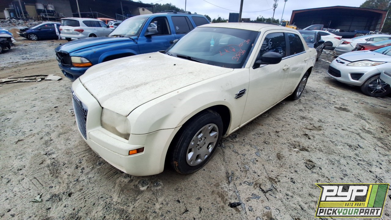 2007 CHRYSLER 300 available for parts