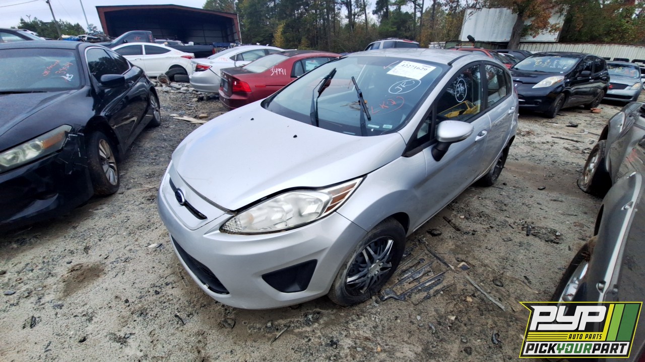 2013 FORD FIESTA partes disponibles