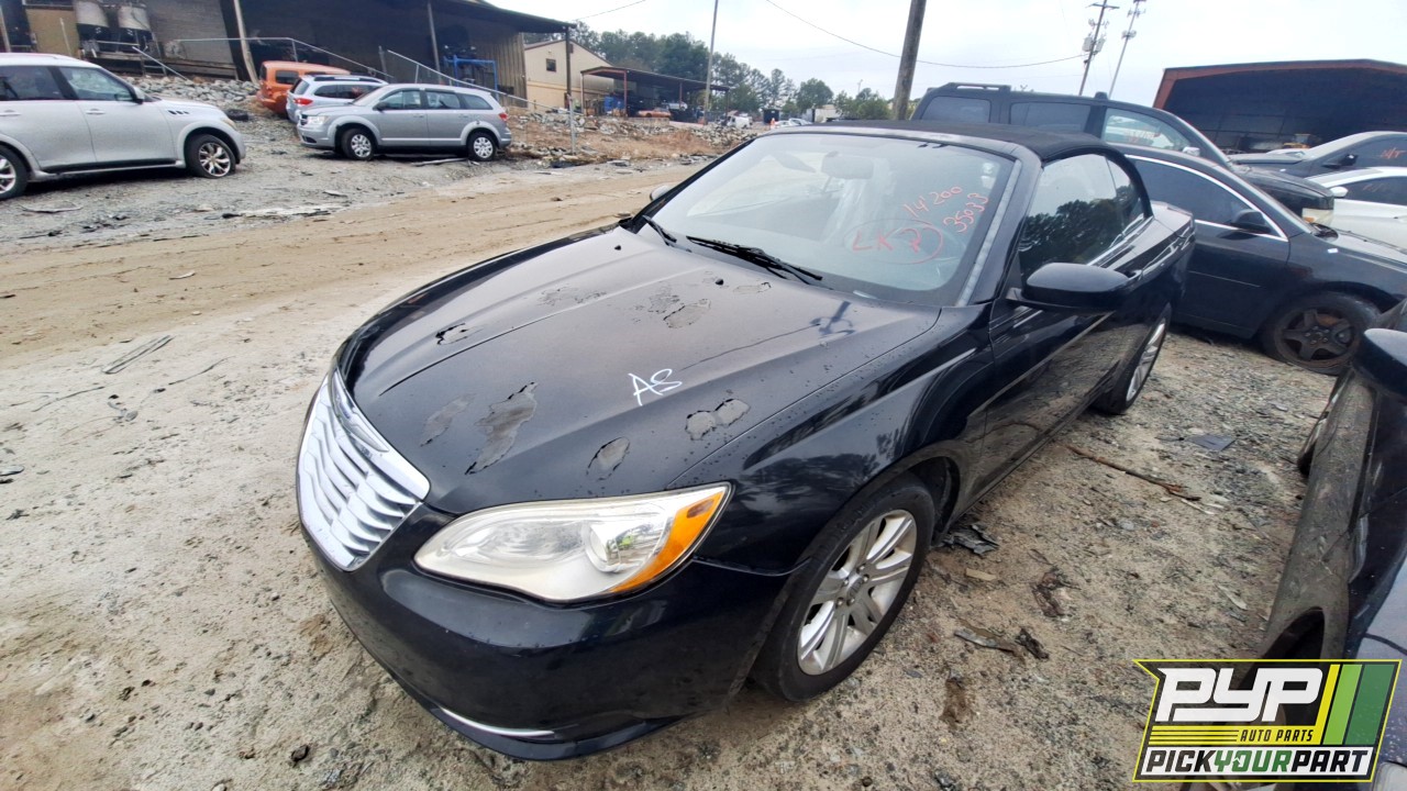 2014 CHRYSLER 200 partes disponibles