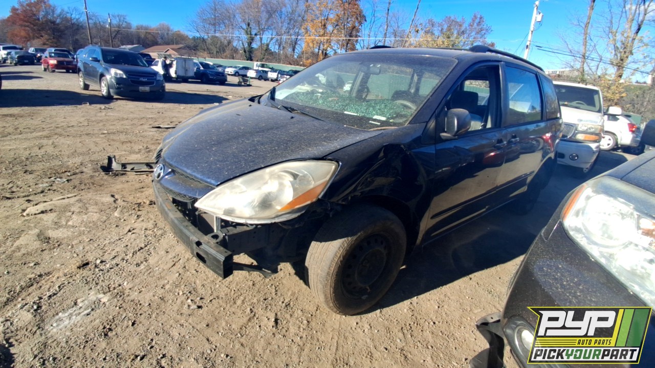 2006 TOYOTA SIENNA available for parts