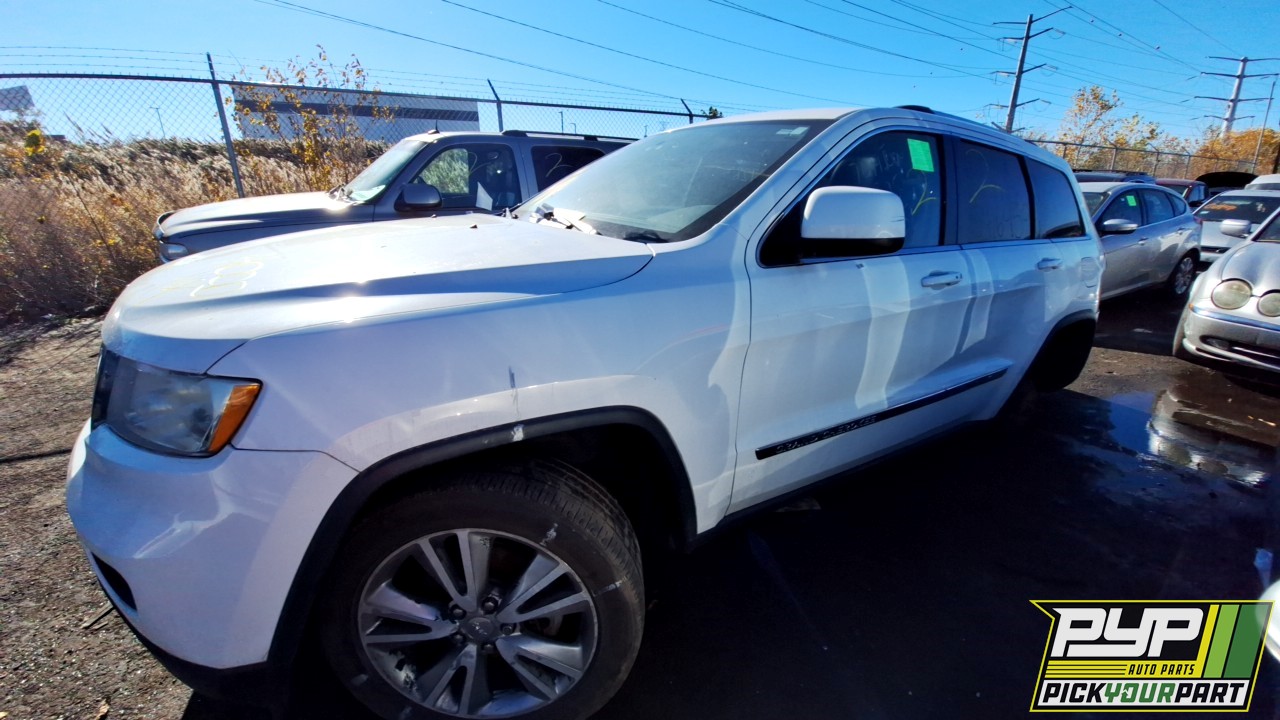 2013 JEEP GRAND CHEROKEE partes disponibles