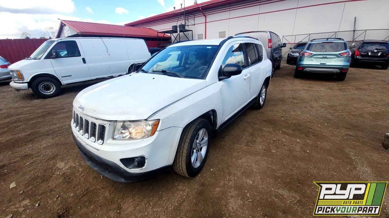 2011 JEEP COMPASS partes disponibles