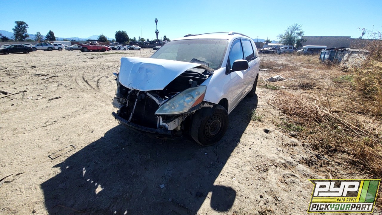 2006 TOYOTA SIENNA partes disponibles