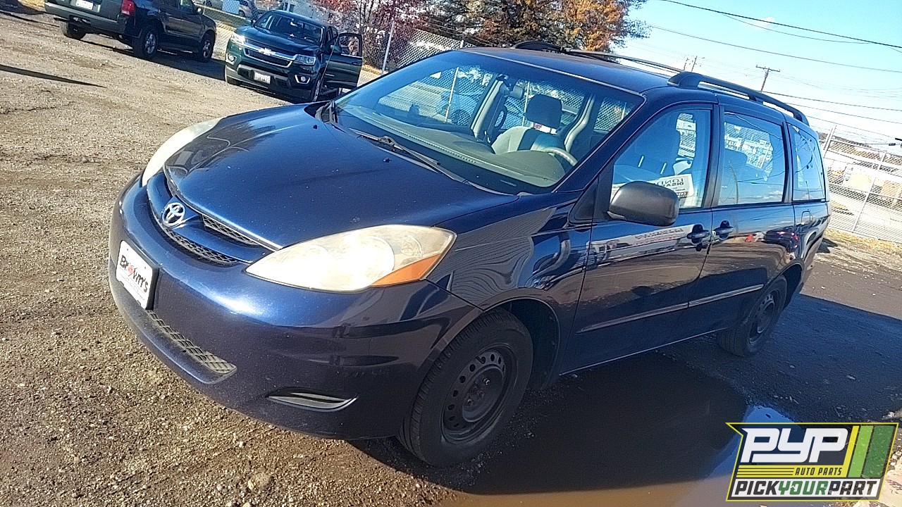 2006 TOYOTA SIENNA available for parts