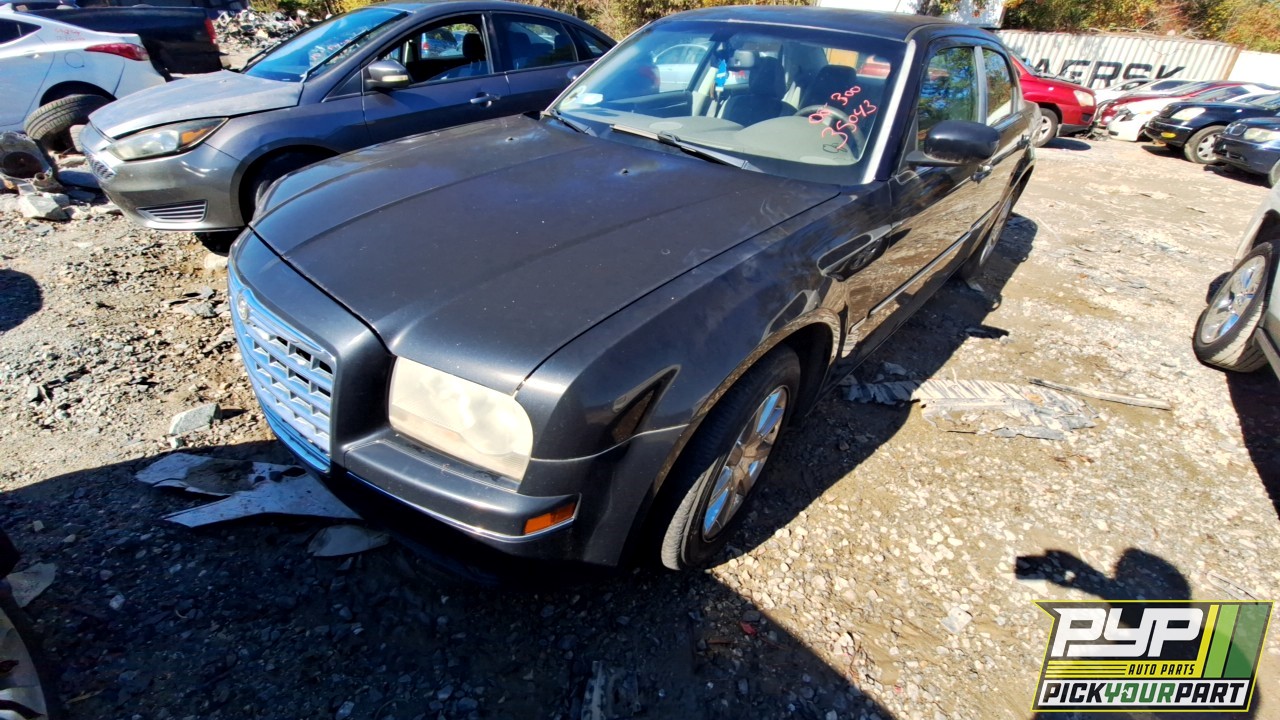 2008 CHRYSLER 300 available for parts