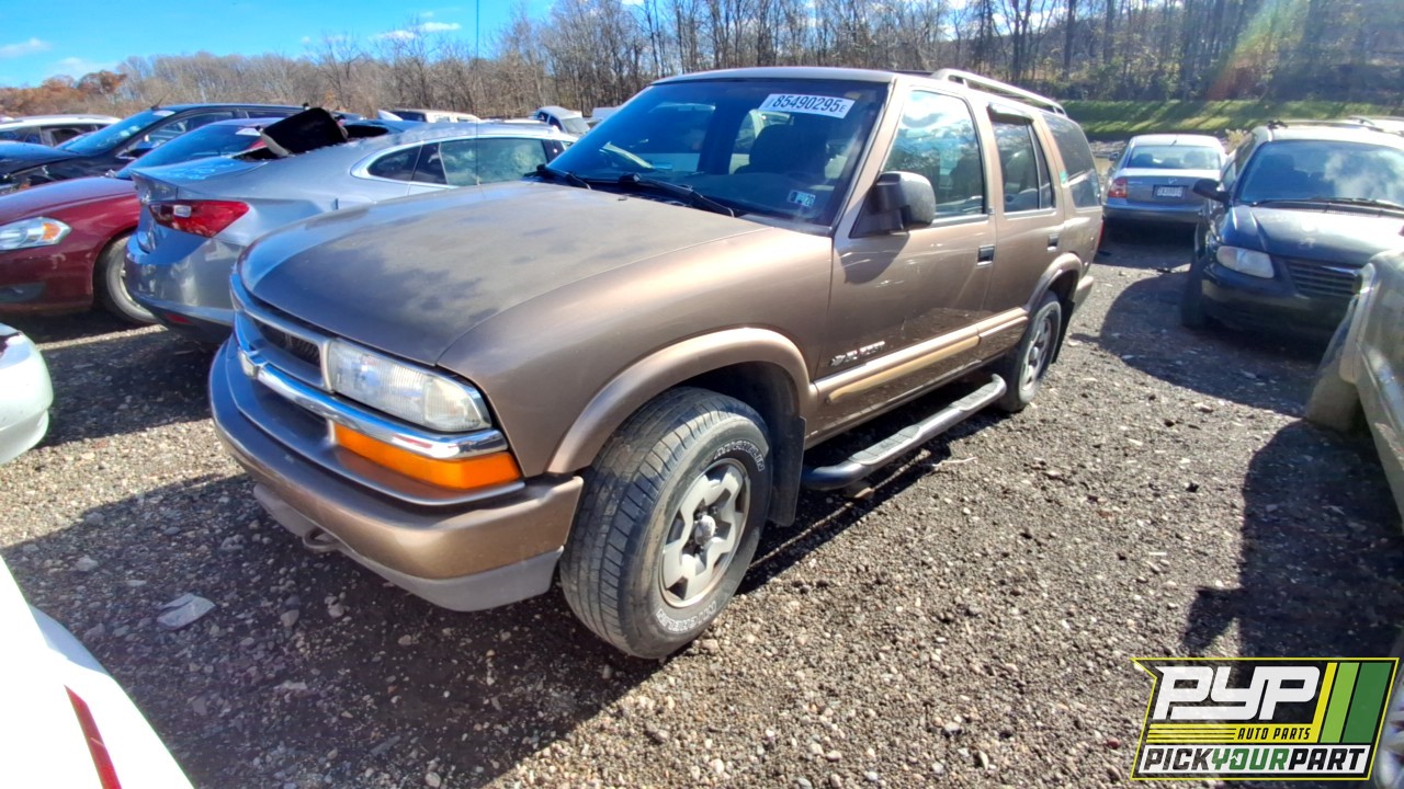 2003 CHEVROLET BLAZER partes disponibles