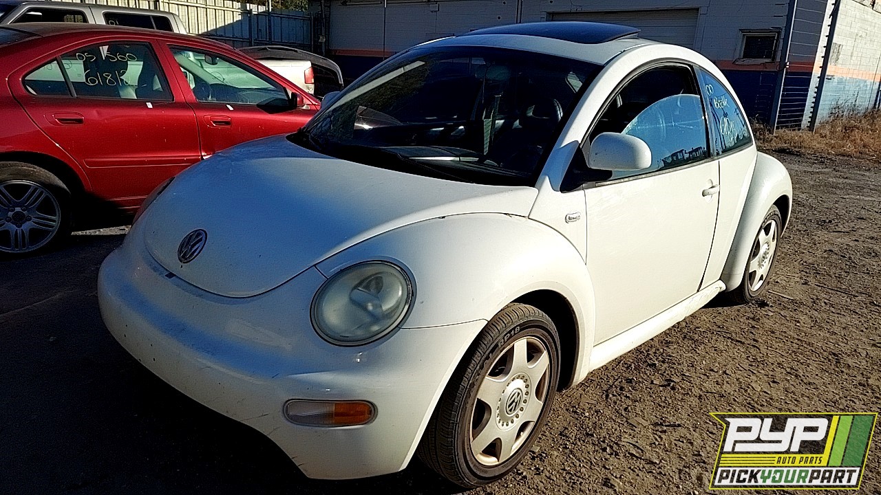 2000 VOLKSWAGEN BEETLE partes disponibles