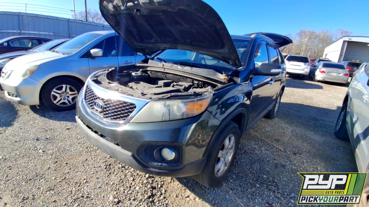 2011 KIA SORENTO available for parts