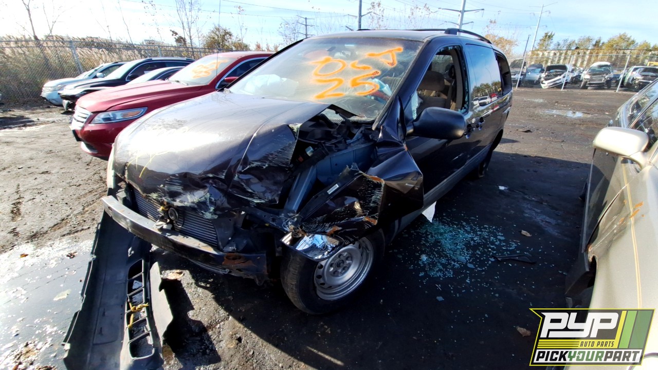 2001 TOYOTA SIENNA available for parts