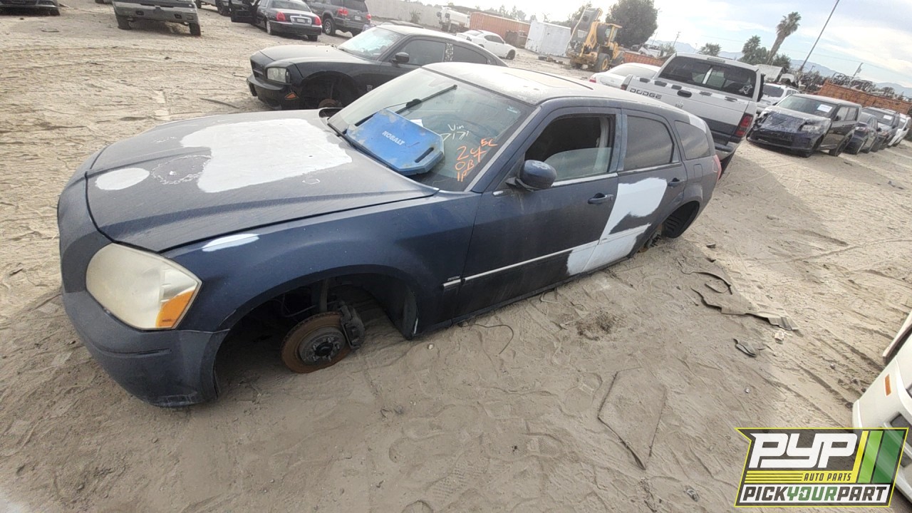 2005 DODGE MAGNUM available for parts