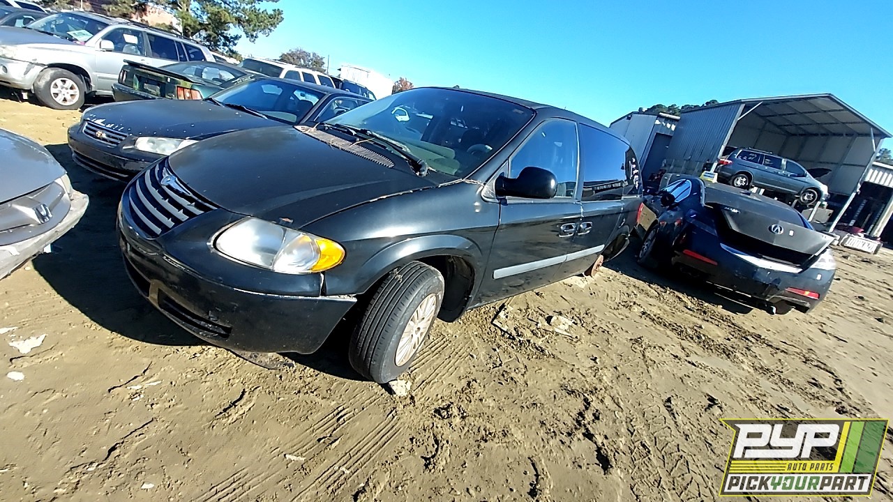 2006 CHRYSLER TOWN & COUNTRY available for parts