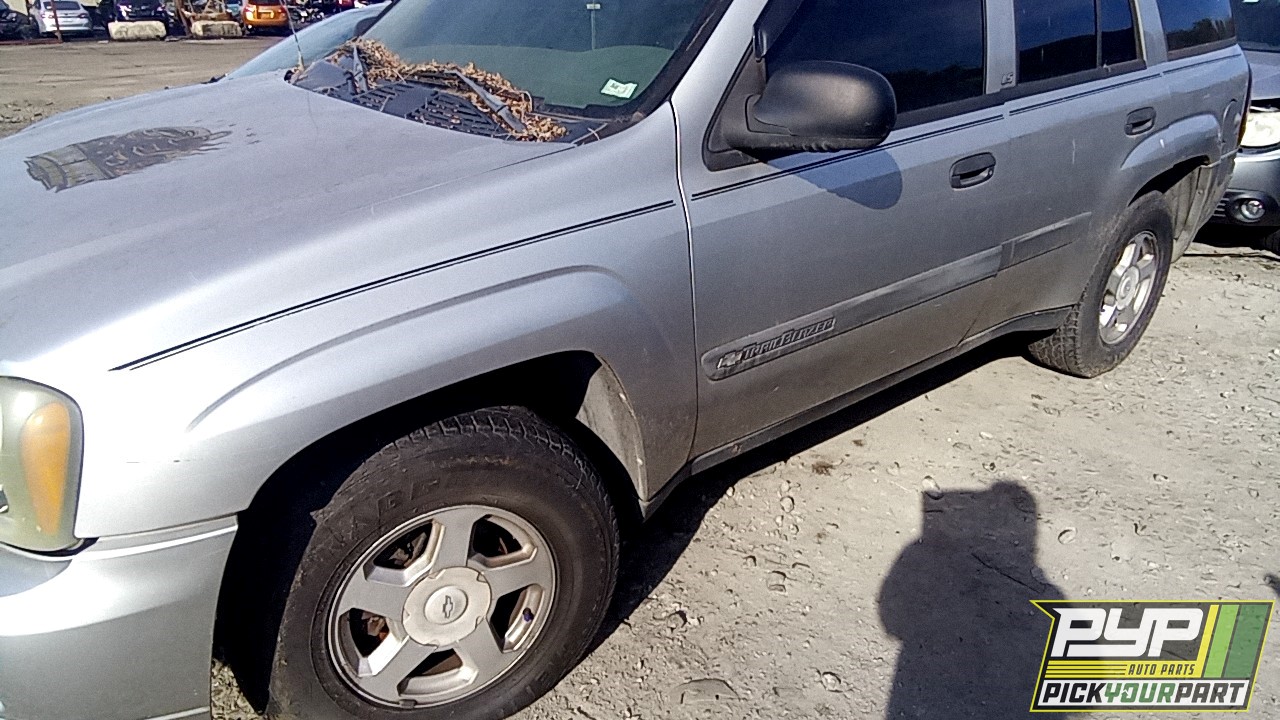 2004 CHEVROLET TRAILBLAZER available for parts