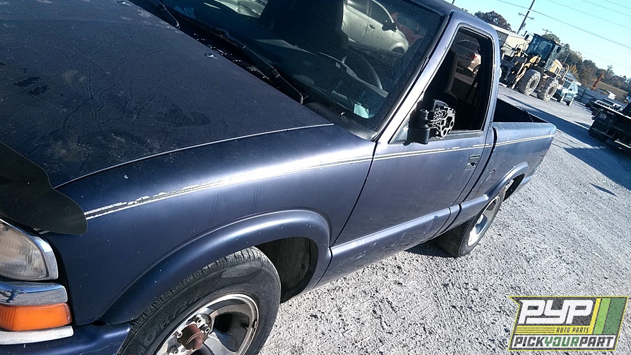 2001 CHEVROLET S10 partes disponibles