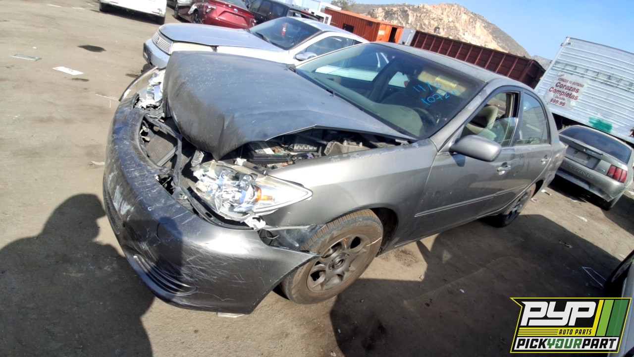 2003 TOYOTA CAMRY partes disponibles
