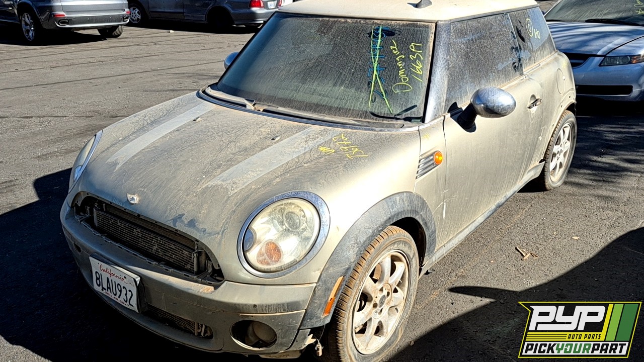 2007 MINI COOPER partes disponibles