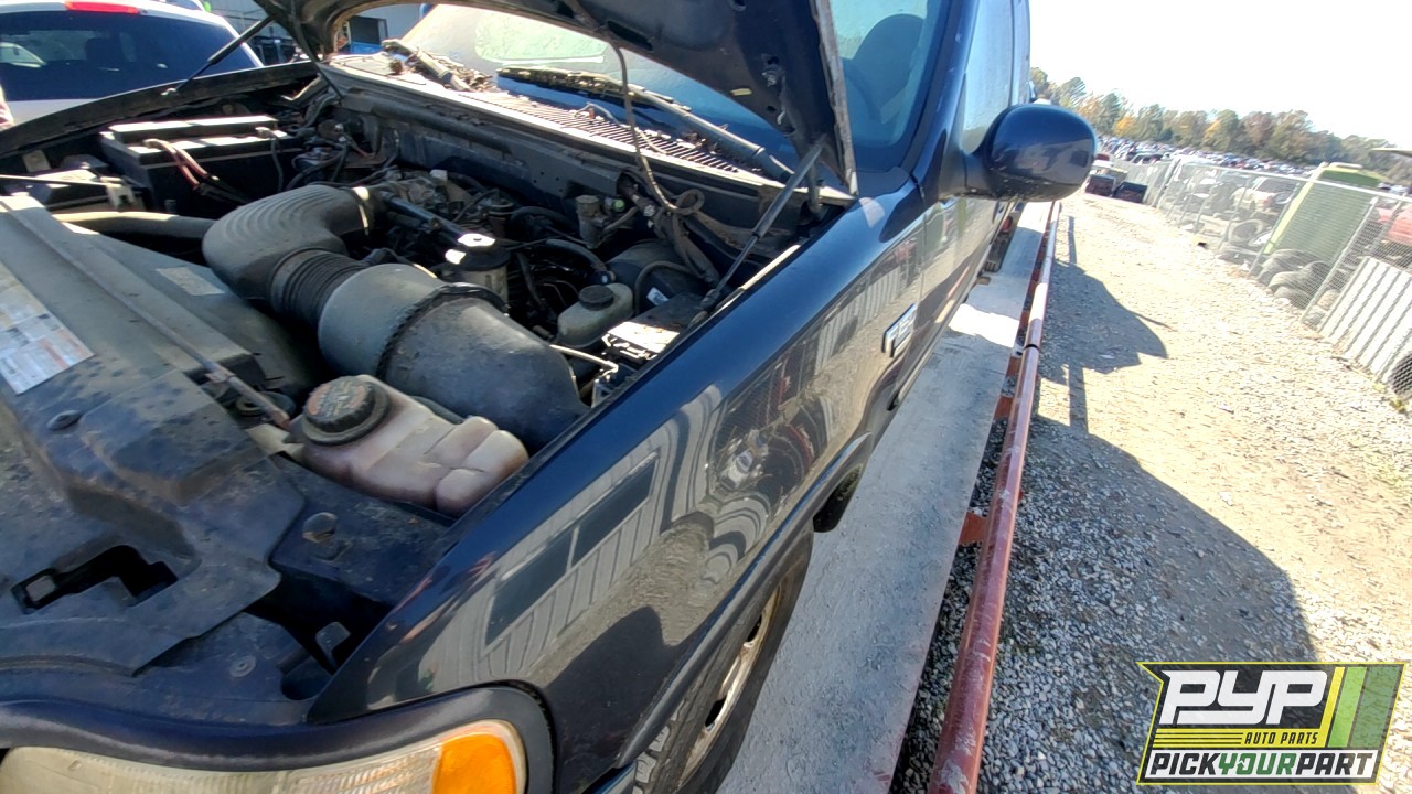 2000 FORD F-150 available for parts