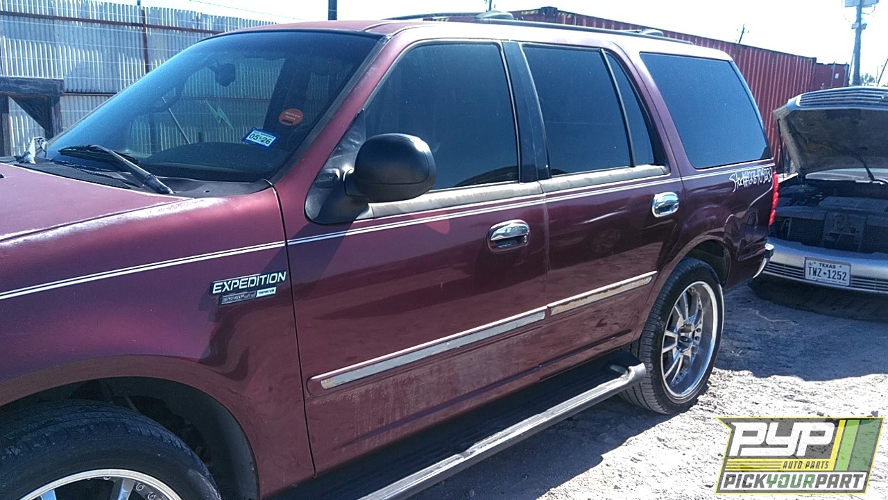 2001 FORD EXPEDITION available for parts