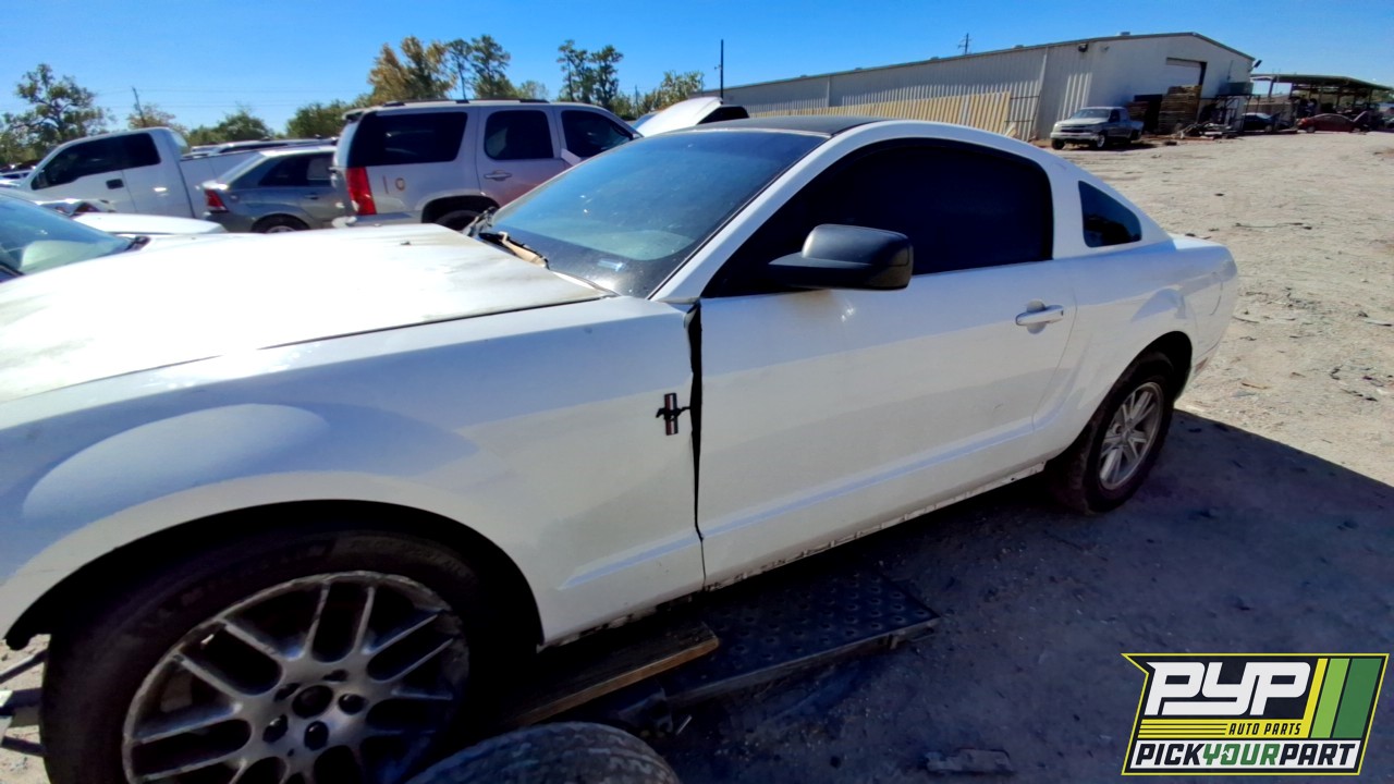 2008 FORD MUSTANG available for parts
