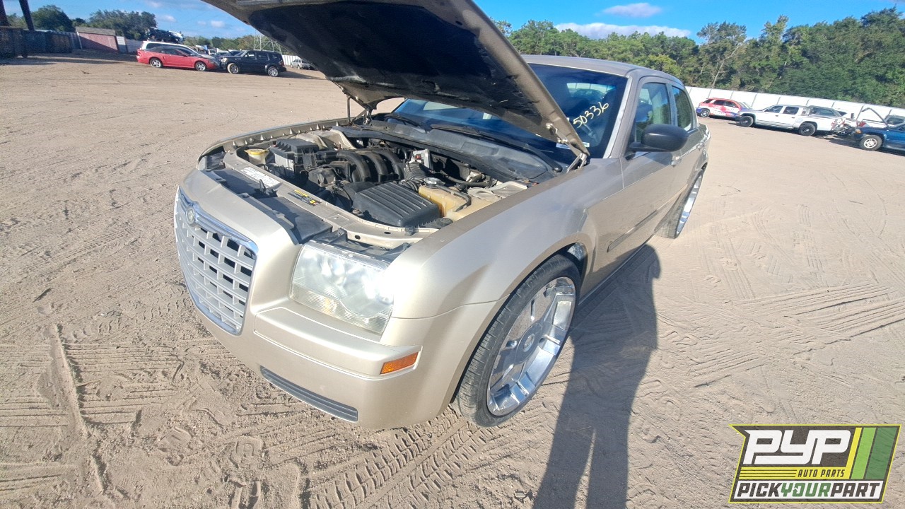 2006 CHRYSLER 300 available for parts